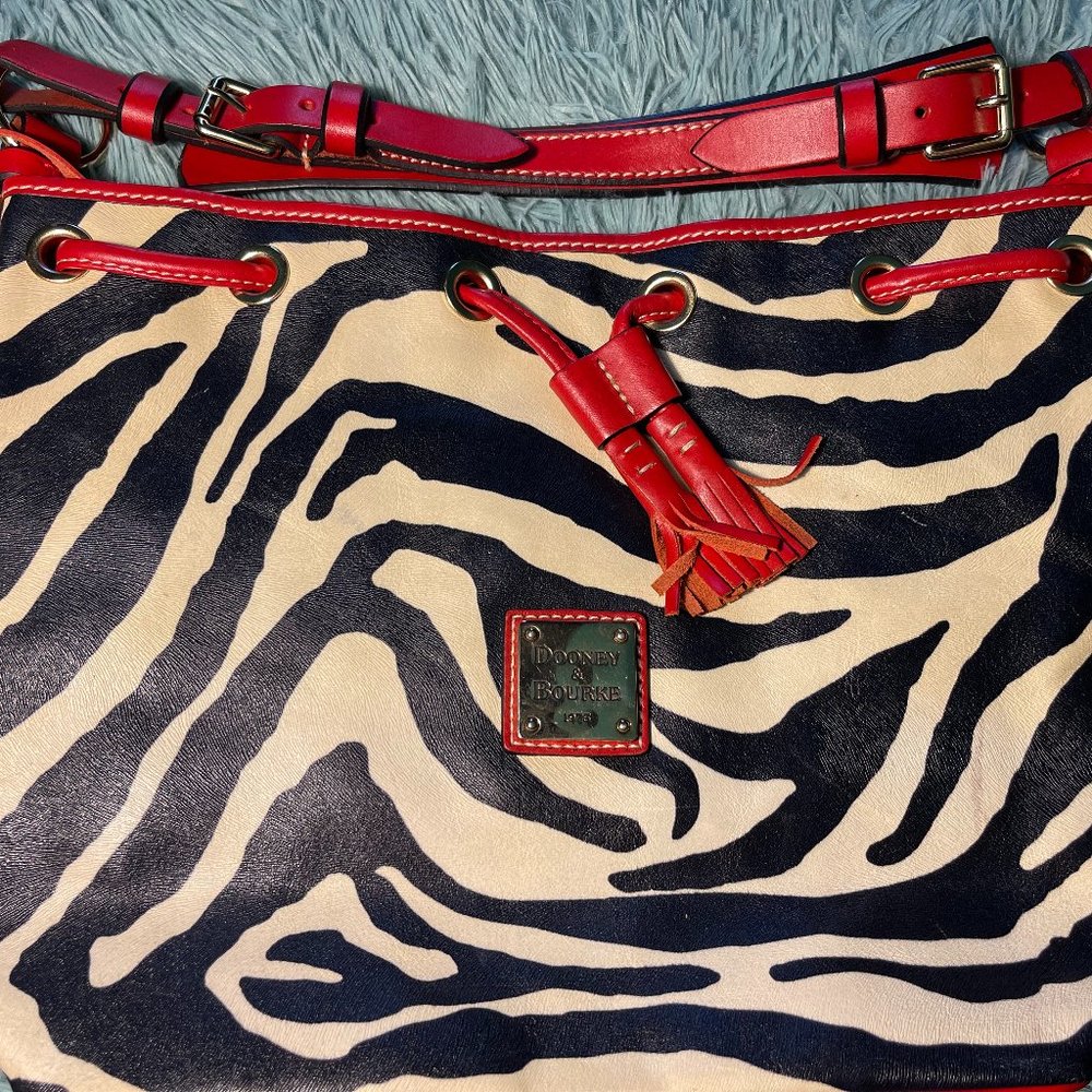 Dooney & Bourke Purse